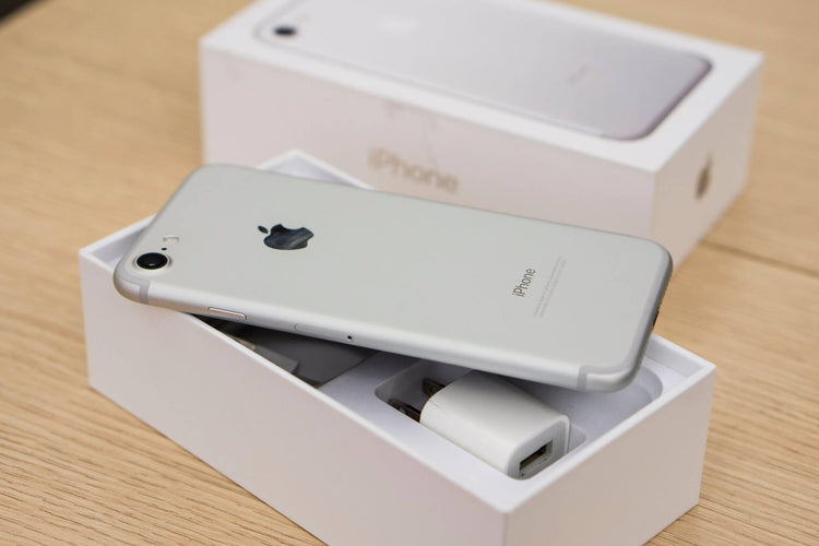 IPHONE 7 SILVER