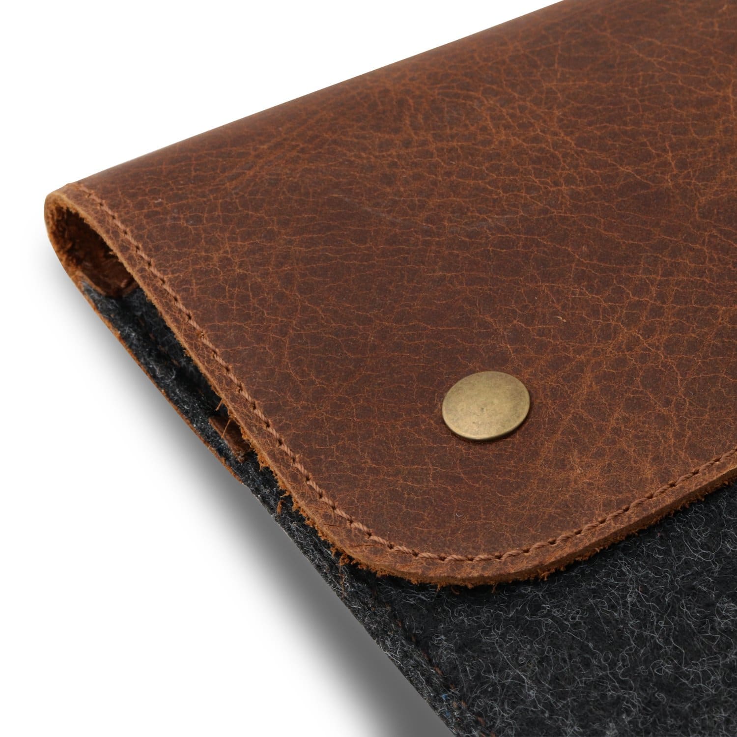 MegaGear Fine Leather and Fleece Sleeve Bag for MacBook Pro, MacBook Air and iPad Case