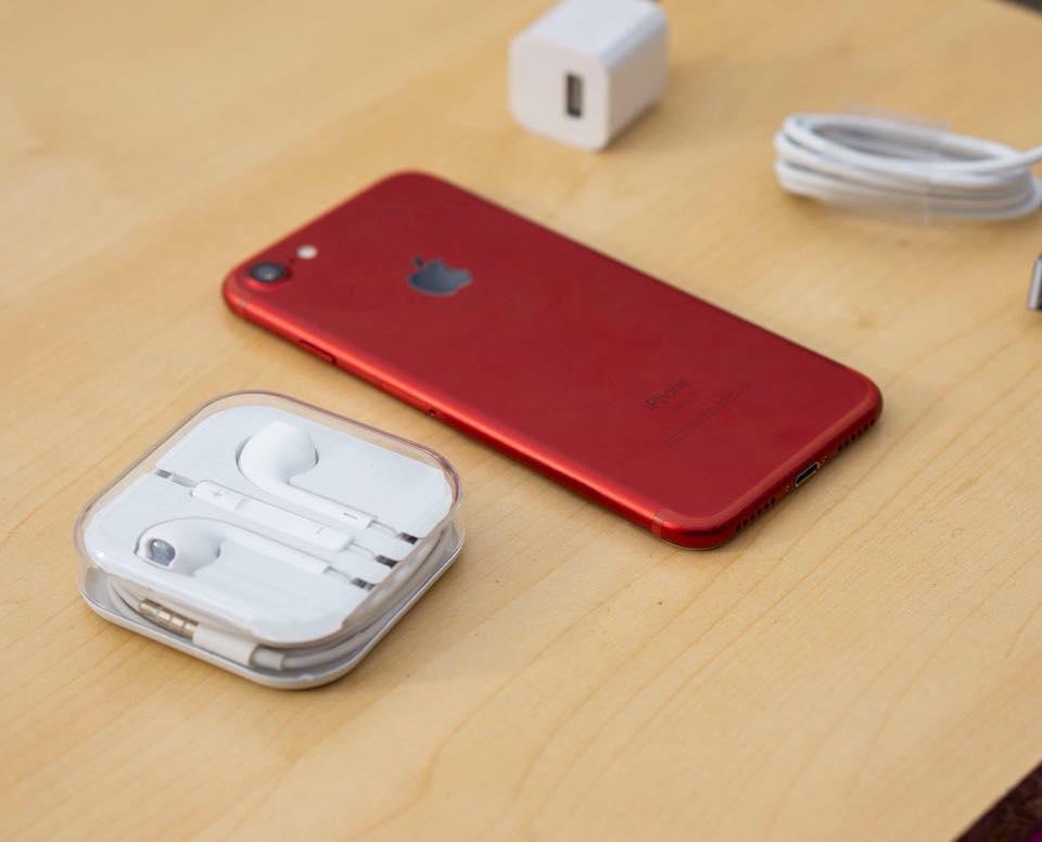 IPHONE 7 RED